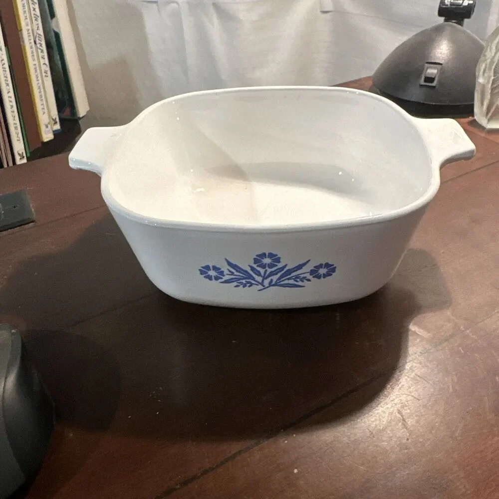 Vintage Pyrex  Blue Cornflower Corning Ware 1.5 Quart P-1 1/2-B Without Lid